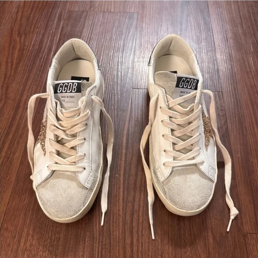 Golden Goose Super Star with Gold Glitter Star and ice grey suede inserts 36 - Picture 3 of 13